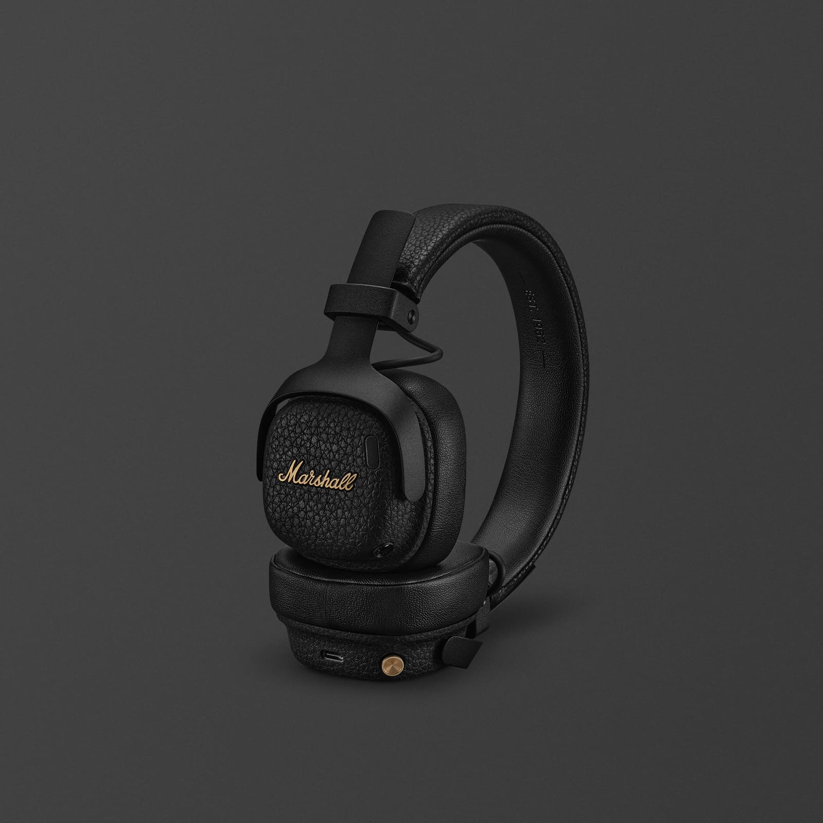 Milton A.N.C. with adaptive active noise cancelling-image-1008039